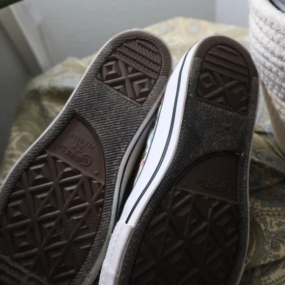 Converse White High-Top Sneakers with animal print - Picture 4 of 6